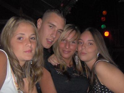 mon frere natacha ma soeur et melissa