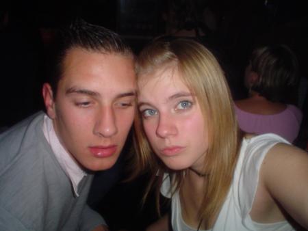 mon  frere est anne lori